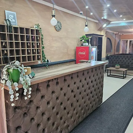 酒店 Prenociste Simke