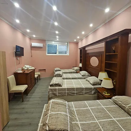 Prenociste Simke 苏博蒂察