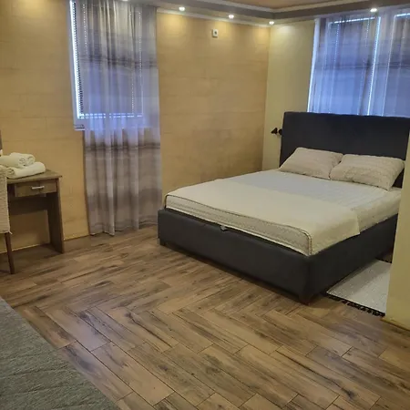 Prenociste Simke 3* Subotica
