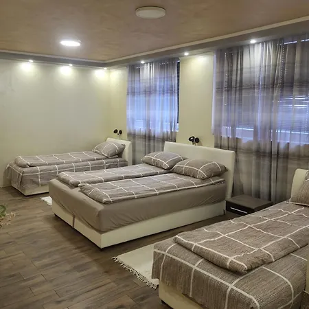 Prenociste Simke 3* Subotica