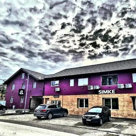 Prenociste Simke Hotel