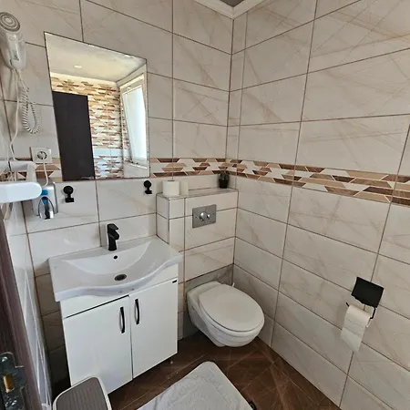 Prenociste Simke Hotel