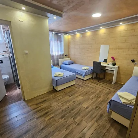 Prenociste Simke 3* Subotica