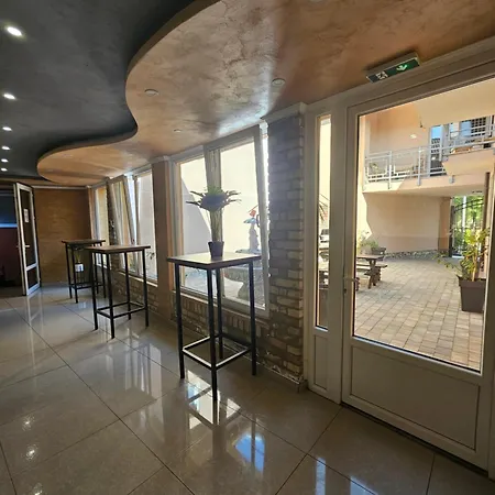 Prenociste Simke 苏博蒂察