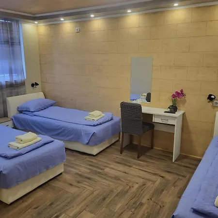 Prenociste Simke 3* Subotica